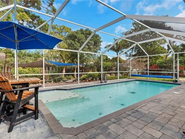2667 River Reach DR, NAPLES, FL 34104