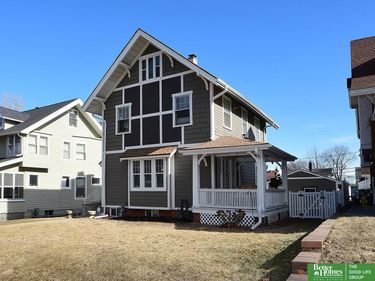 2211 Hanscom Boulevard, Omaha, NE 68105