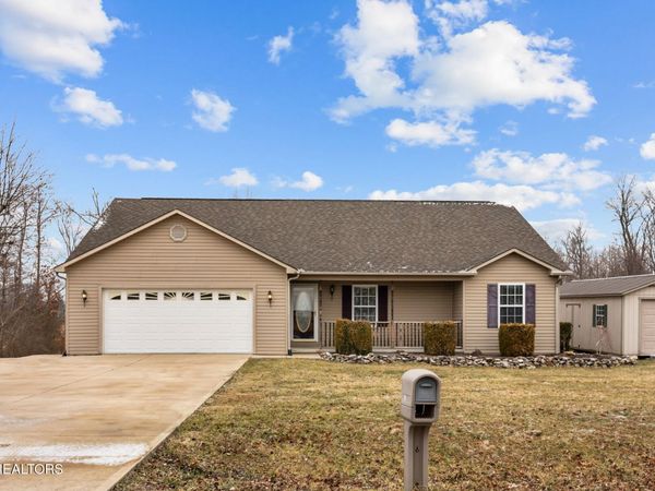 825 Grace Hill Drive, Crossville, TN 38571