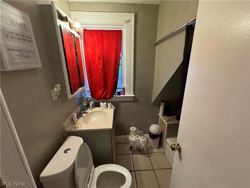 974 E 144th Street, Cleveland, OH 44110 Photo 8