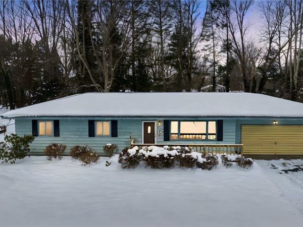 943 N Lake Street, Madison, OH 44057