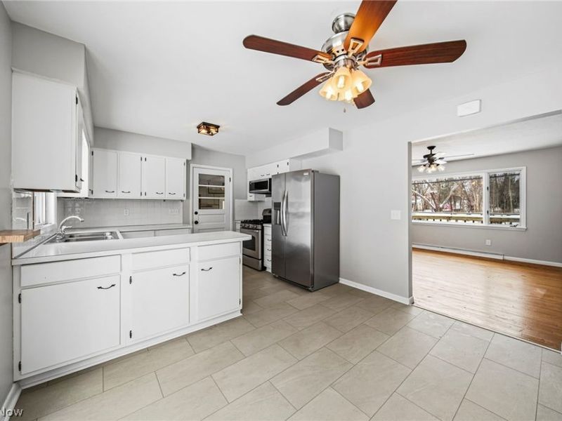 943 N Lake Street, Madison, OH 44057 Photo 10