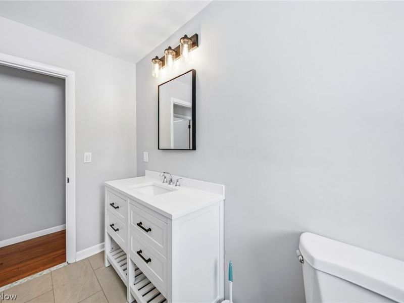 943 N Lake Street, Madison, OH 44057 Photo 18