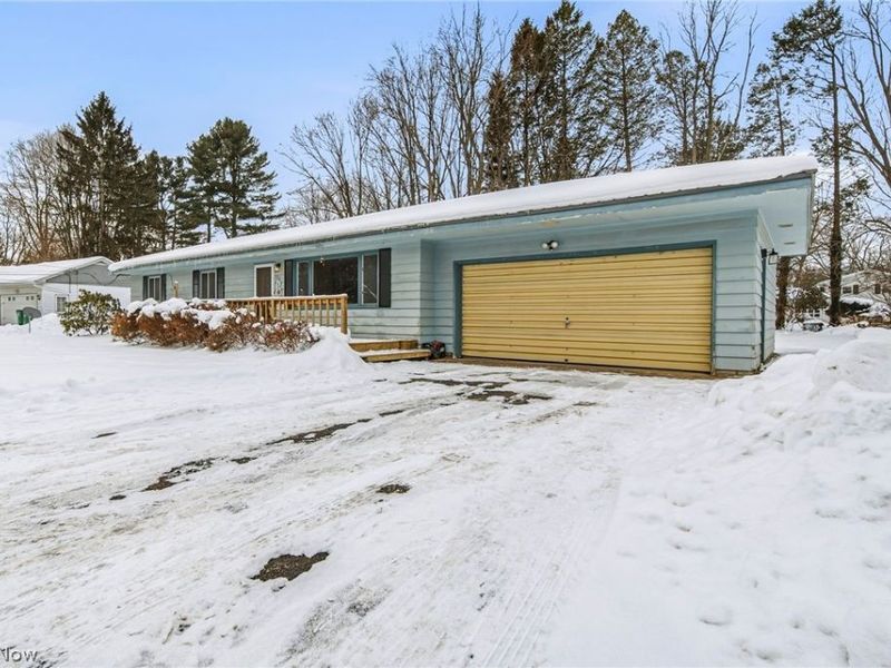 943 N Lake Street, Madison, OH 44057 Photo 4