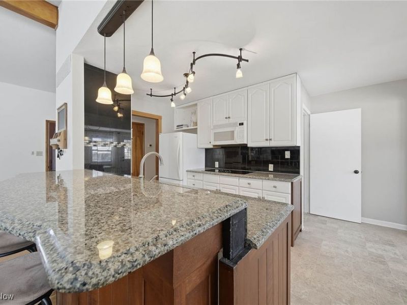 4040 Burton Drive, Stow, OH 44224 Photo 8