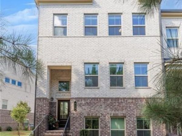 713 Brecklin Lane , Woodstock, GA 30188