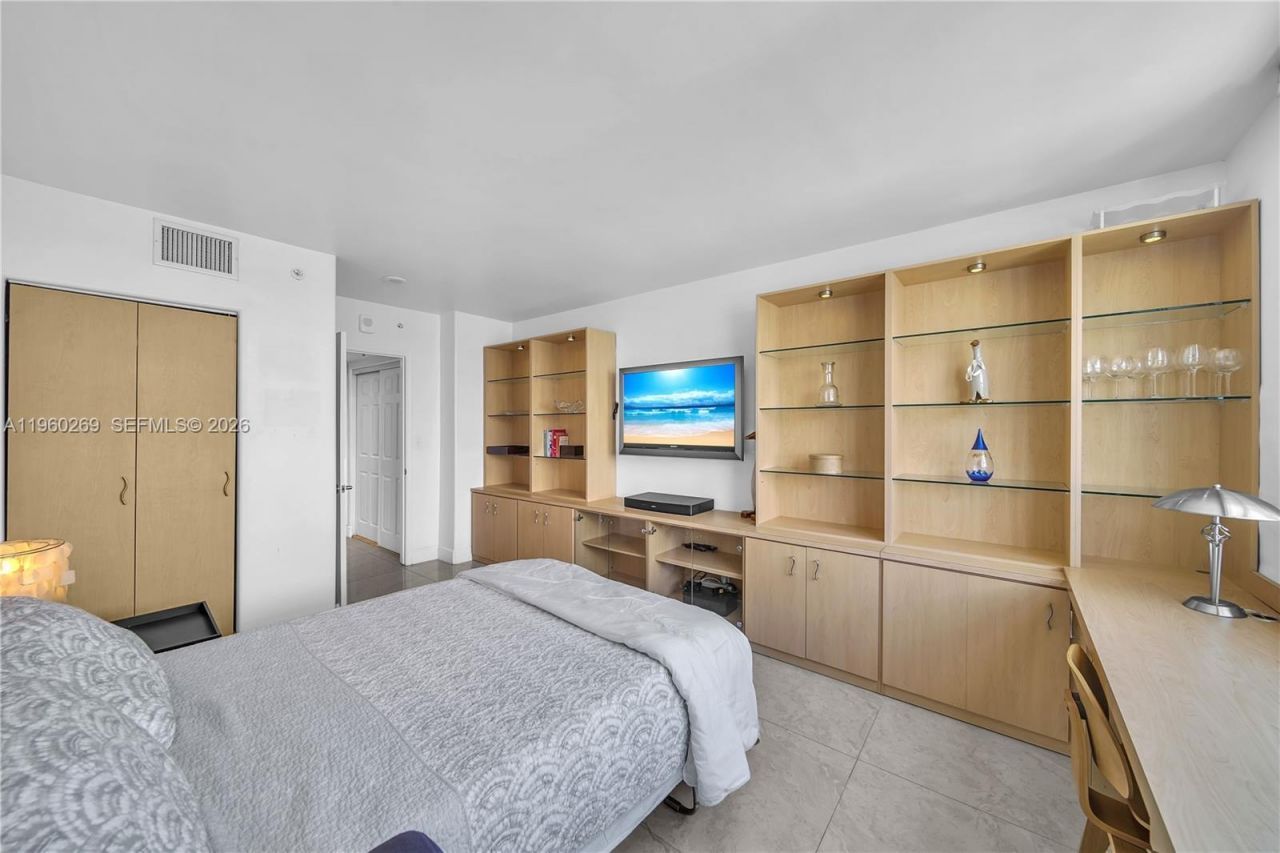 90 Alton Rd, Unit 2604, Miami Beach, FL 33139 Photo