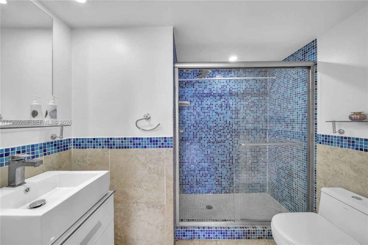 90 Alton Rd, Unit 2604, Miami Beach, FL 33139 Photo