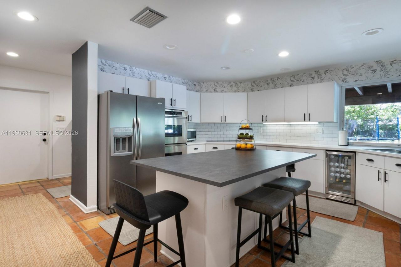 6255 SW 99th Ter, Pinecrest, FL 33156 Photo