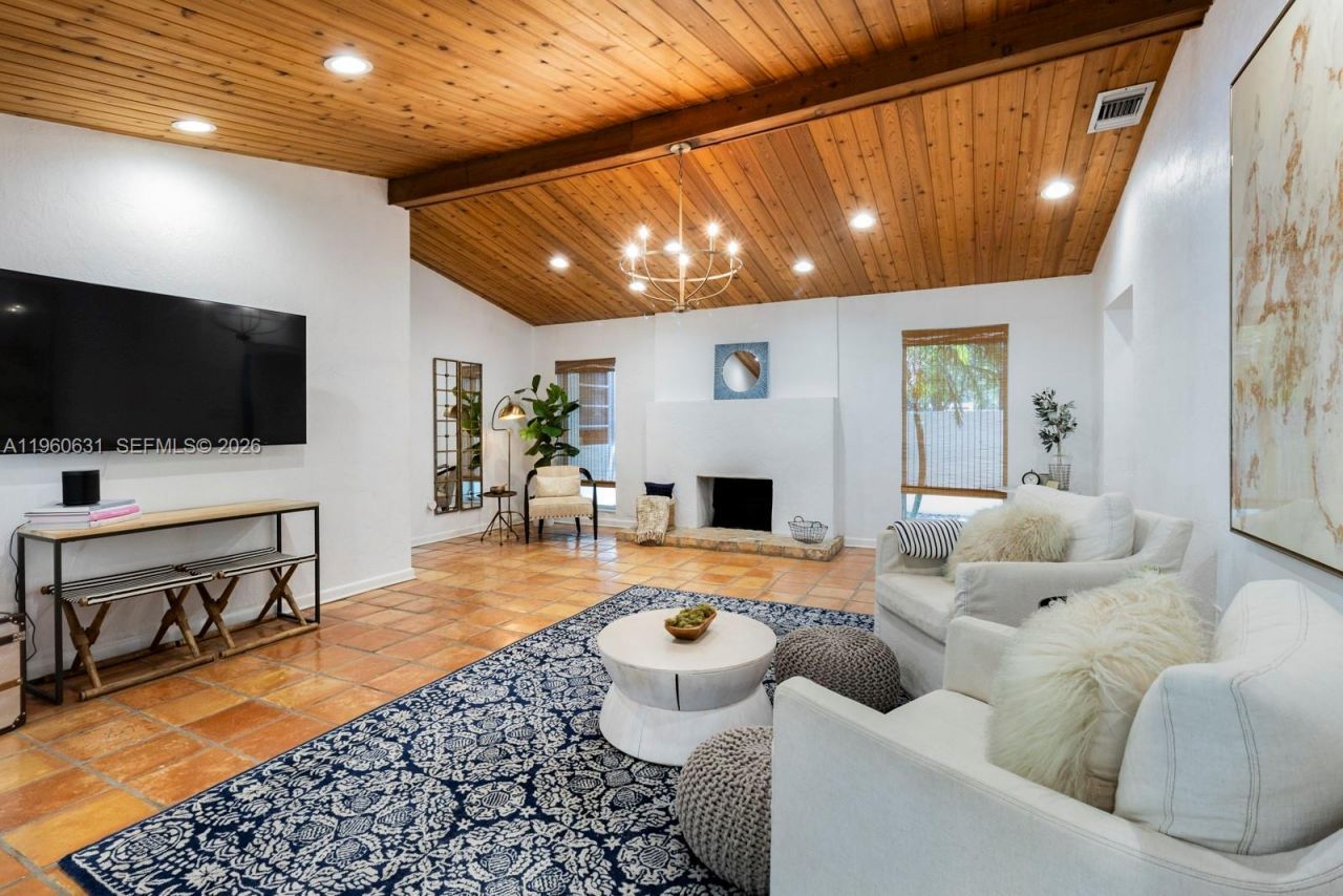 6255 SW 99th Ter, Pinecrest, FL 33156 Photo