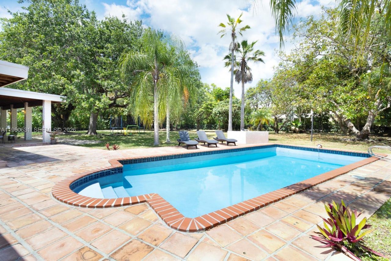 6255 SW 99th Ter, Pinecrest, FL 33156 Photo