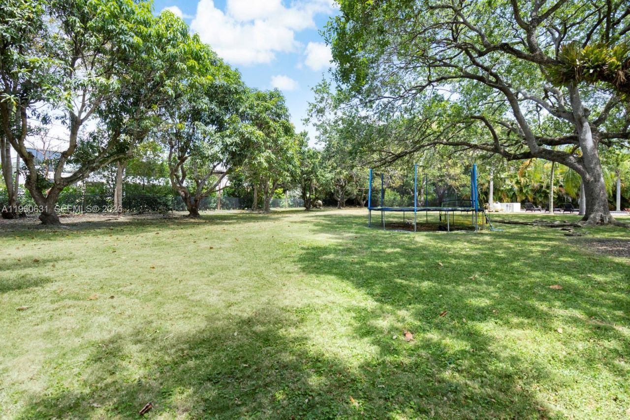 6255 SW 99th Ter, Pinecrest, FL 33156 Photo