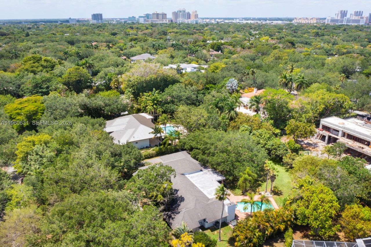 6255 SW 99th Ter, Pinecrest, FL 33156 Photo