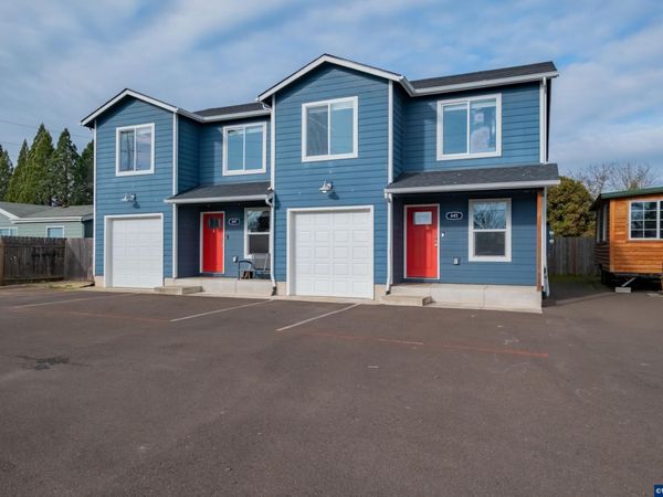 845 W Oak (-847) St, Lebanon, OR 97355