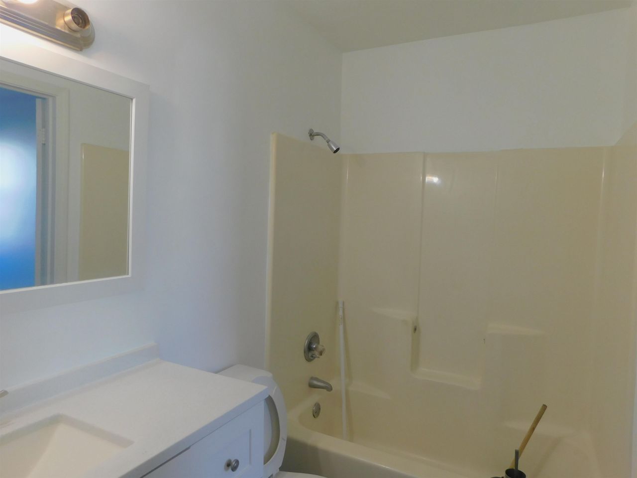 801 Burcale Road Circle Photo 12