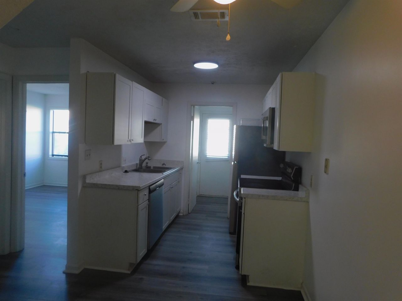 801 Burcale Road Circle Photo 5