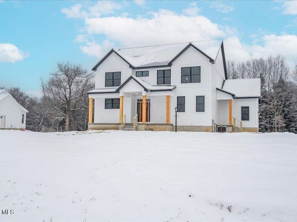 12 Brookhaven Court, Saratoga Springs, NY 12866