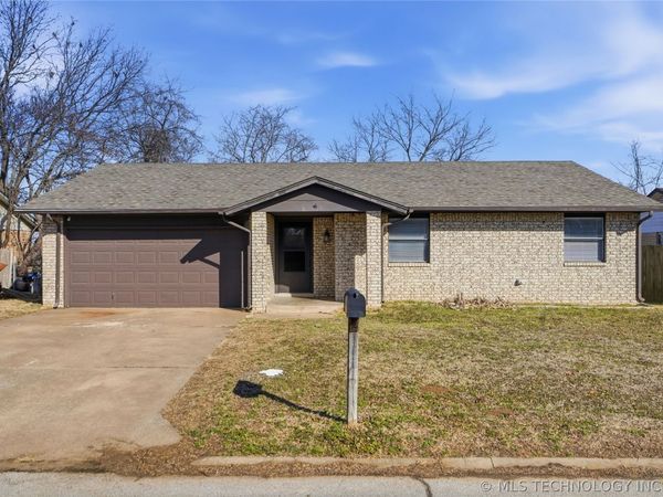 661 E 133rd Place, Glenpool, OK 74033
