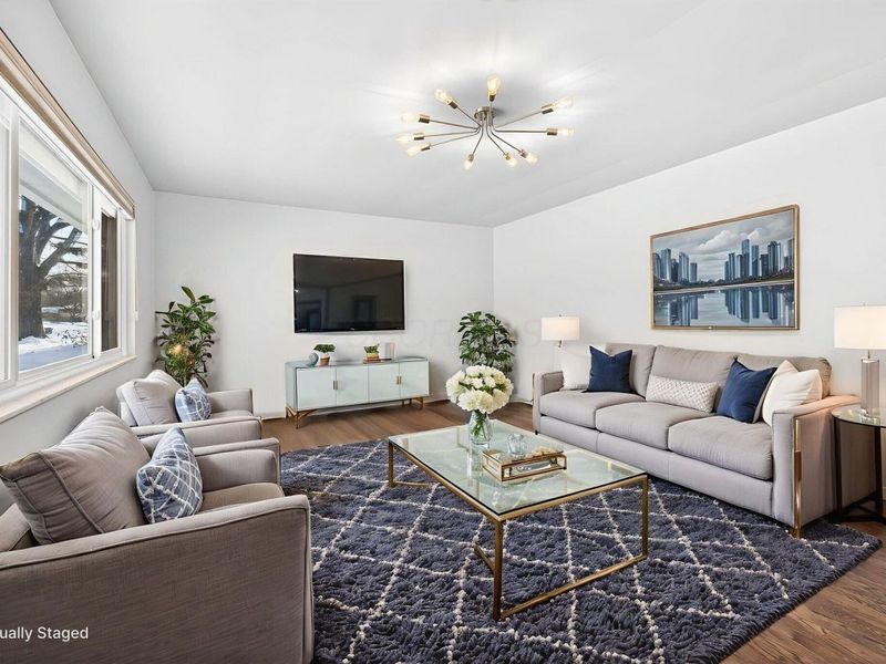 143 Serran Drive, Columbus, OH 43230 Photo 11