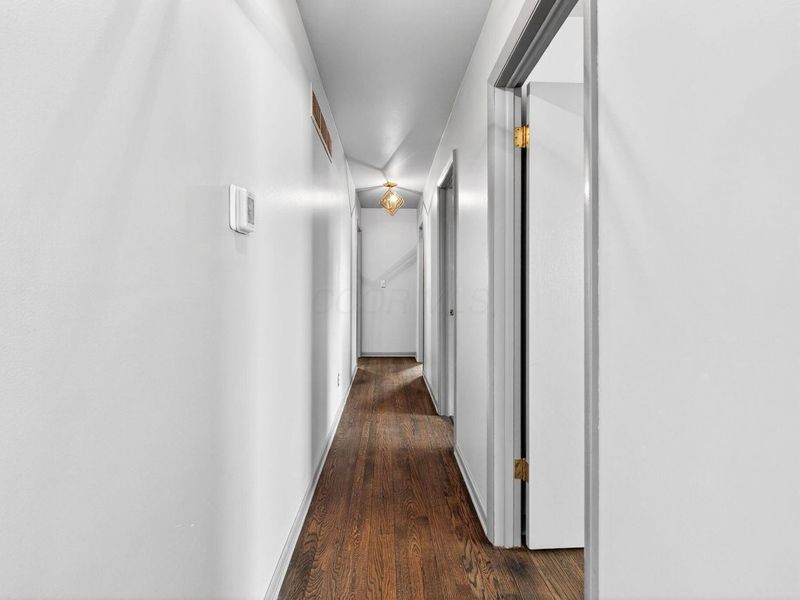 143 Serran Drive, Columbus, OH 43230 Photo 23