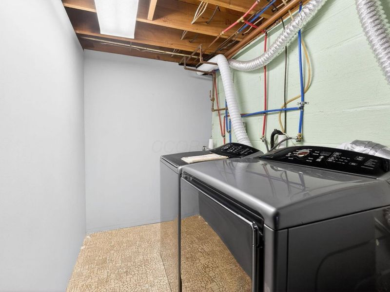 143 Serran Drive, Columbus, OH 43230 Photo 52