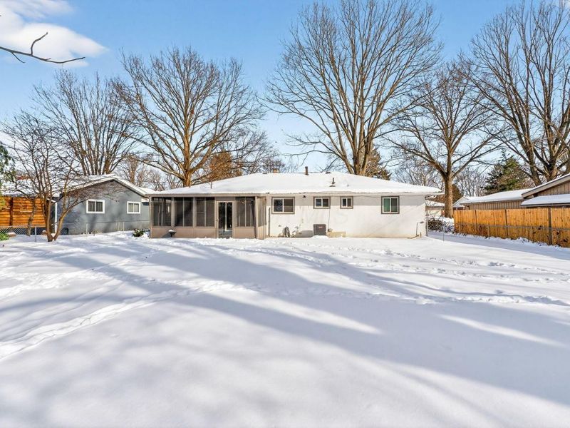 143 Serran Drive, Columbus, OH 43230 Photo 8