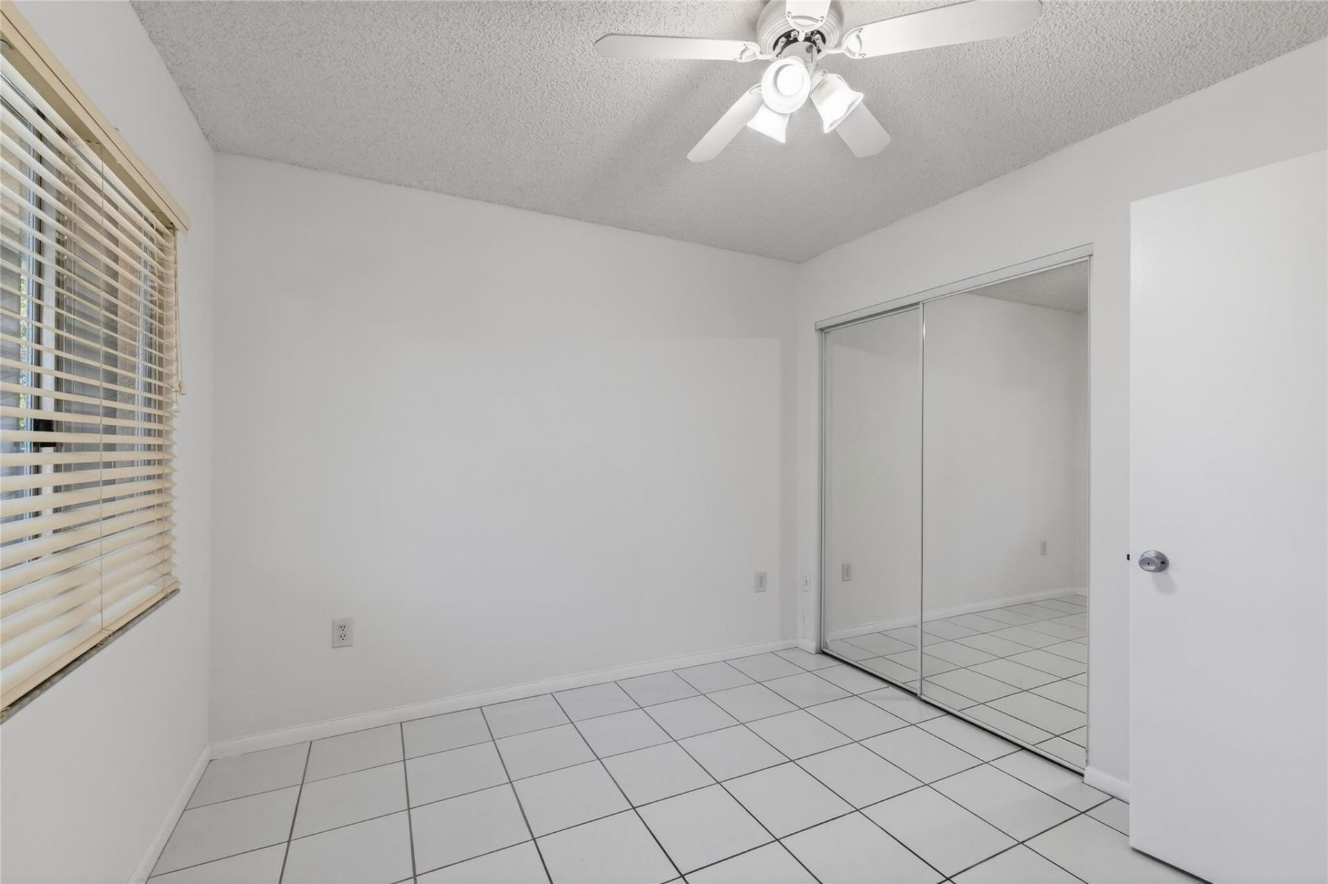 900 SW 142nd Avenue, Unit 213L, Pembroke Pines, FL 33027 Photo