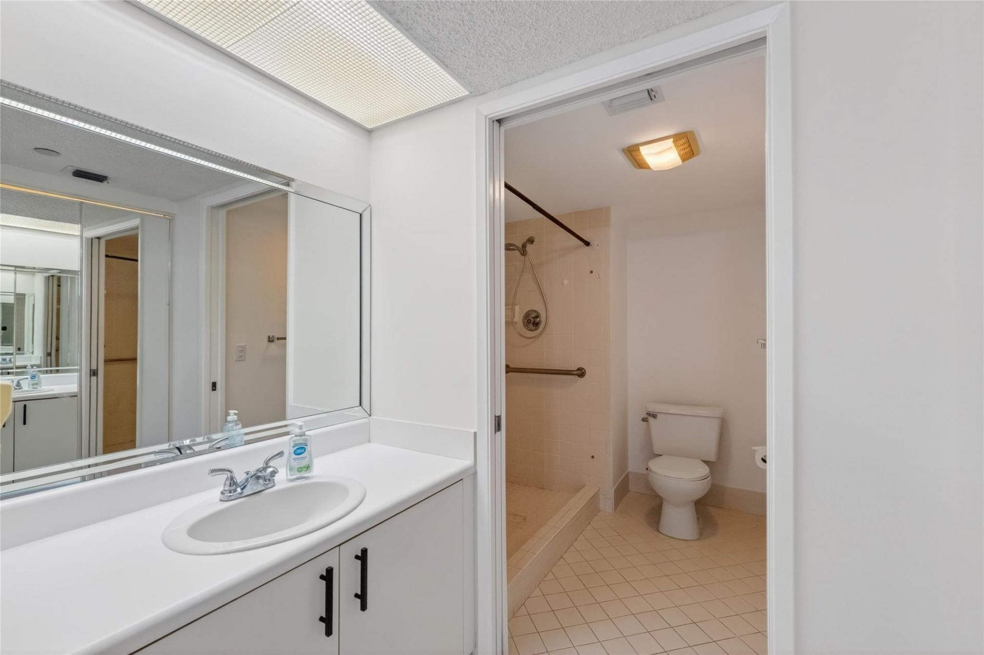 900 SW 142nd Avenue, Unit 213L, Pembroke Pines, FL 33027 Photo