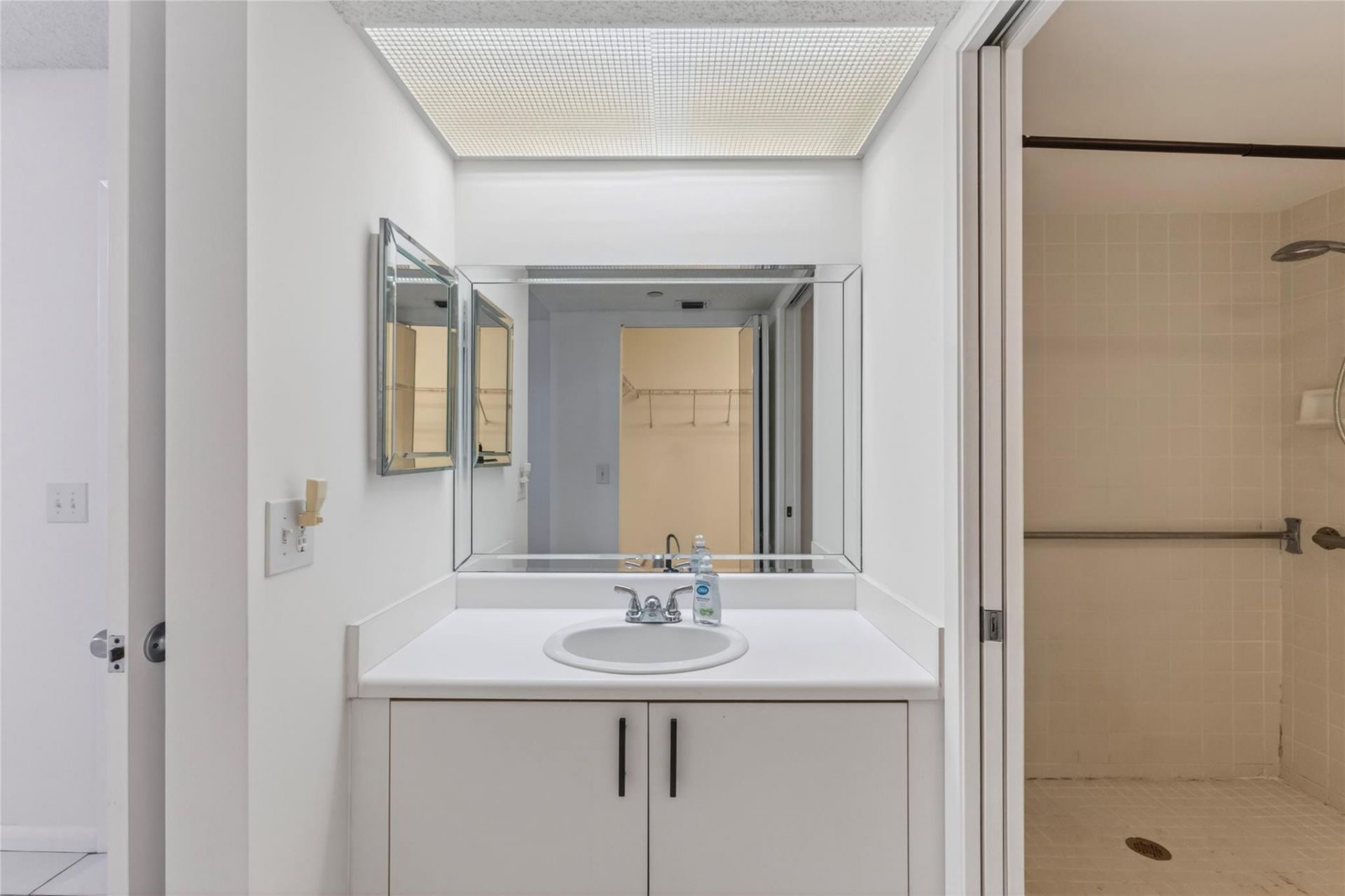 900 SW 142nd Avenue, Unit 213l, Pembroke Pines, FL 33027 Photo