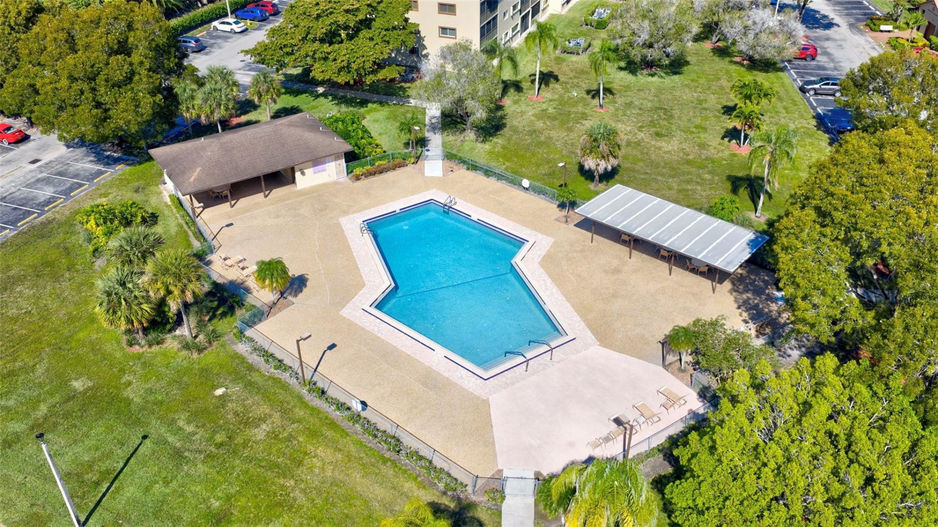 900 SW 142nd Avenue, Unit 213L, Pembroke Pines, FL 33027 Photo