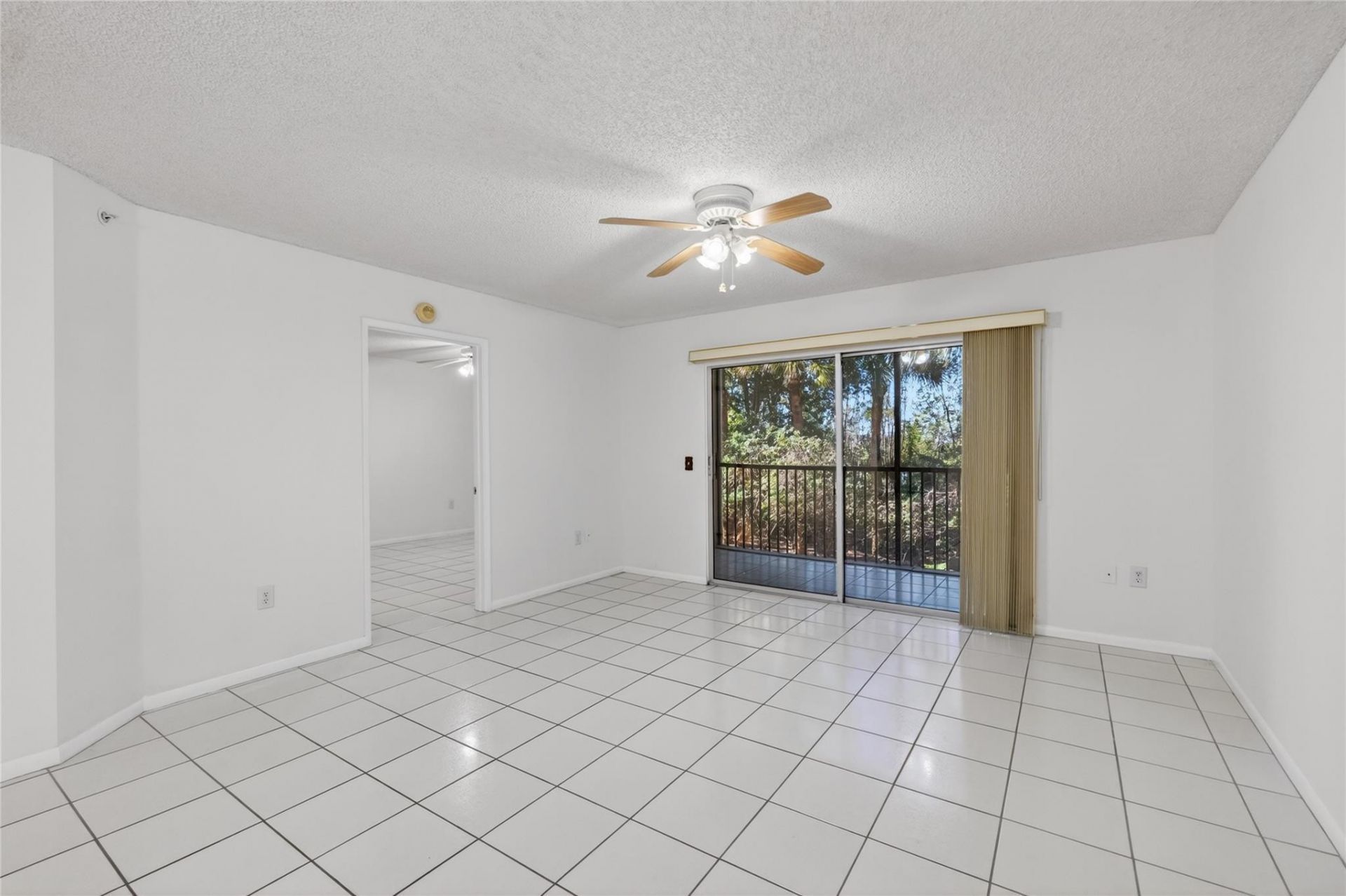 900 SW 142nd Avenue, Unit 213l, Pembroke Pines, FL 33027 Photo