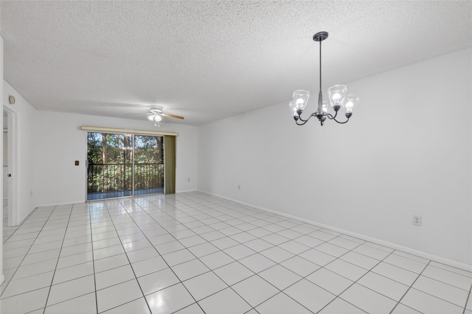 900 SW 142nd Avenue, Unit 213l, Pembroke Pines, FL 33027 Photo
