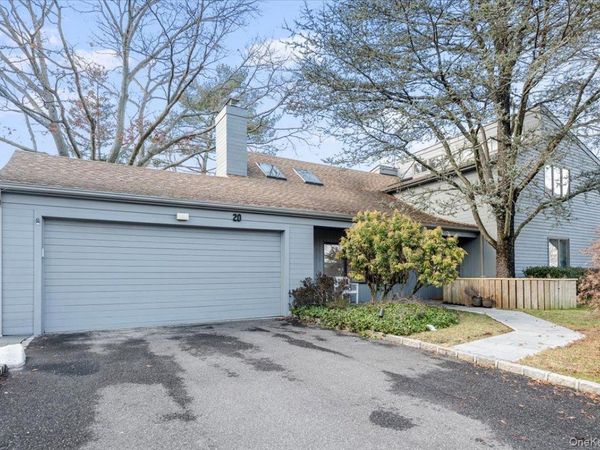 20 Whitman Road , Great Neck, NY 11023