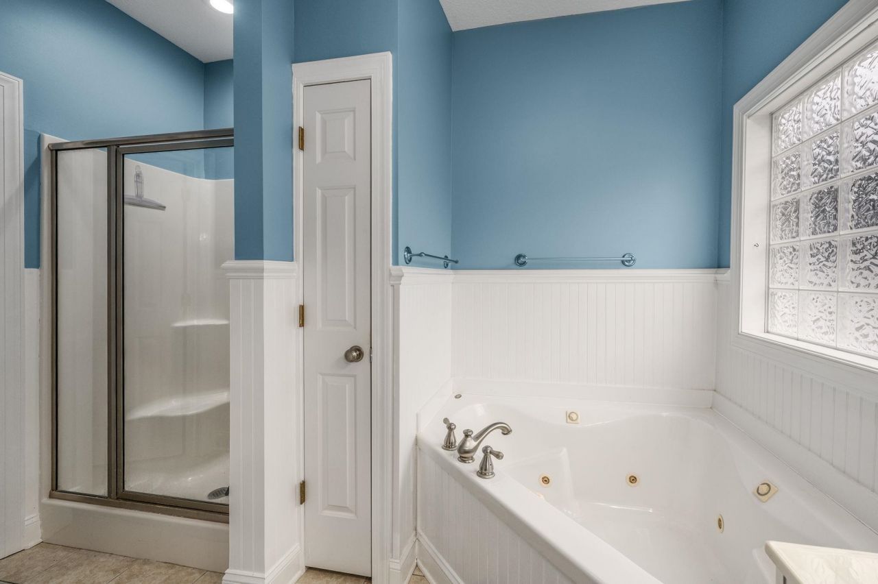 1630 Edgewood Dr. Photo 19