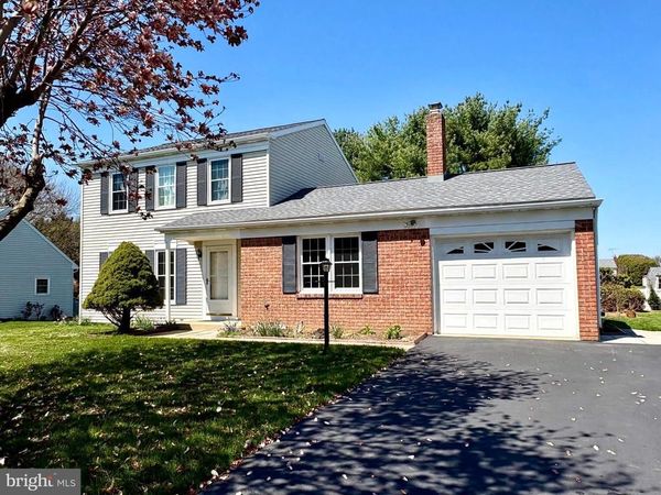 2439 CYPRESS DRIVE, LANCASTER, PA 17602