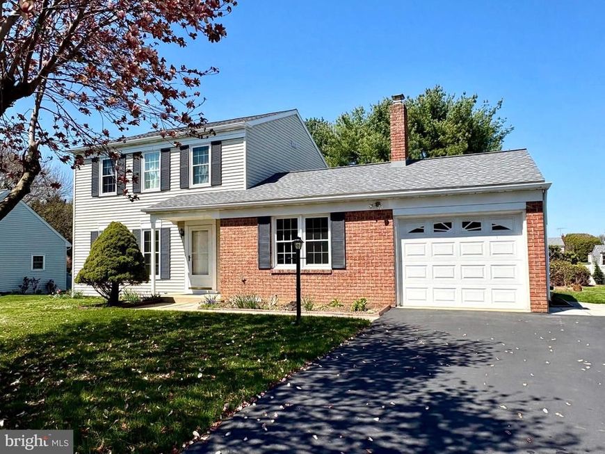 2439 Cypress Drive, Lancaster, PA 17602 Main Photo