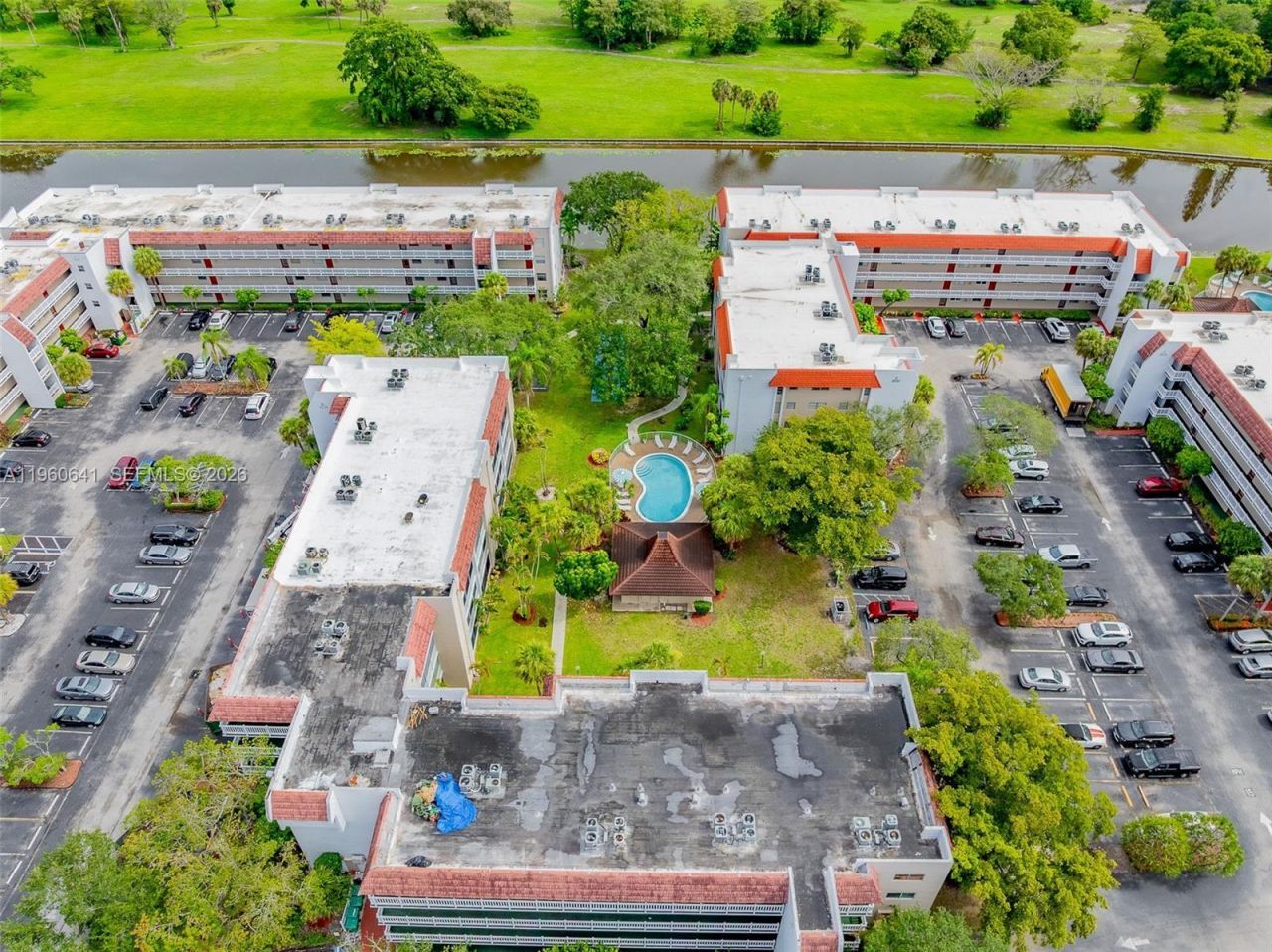 3581 Inverrary Dr, Unit 308, Lauderhill, FL 33319 Photo