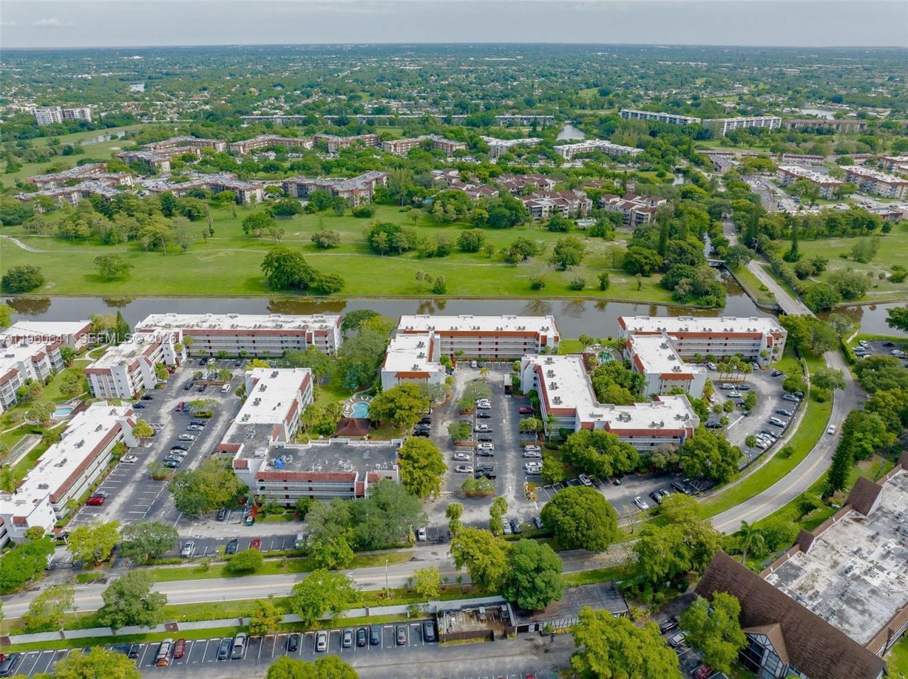 3581 Inverrary Dr, Unit 308, Lauderhill, FL 33319 Photo