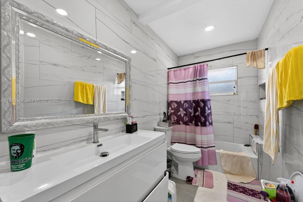 20 NE 215th St , Miami Gardens, FL 33179 Photo