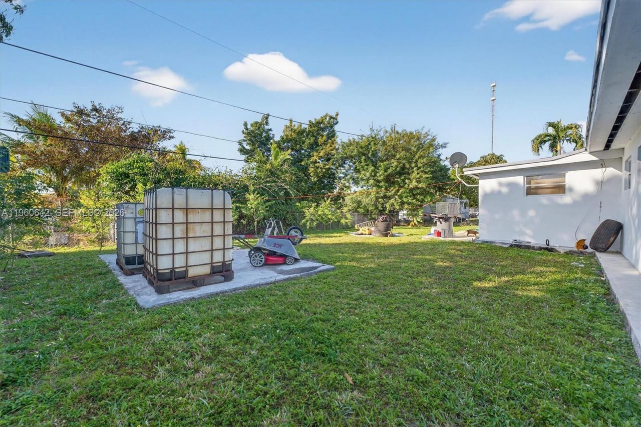 20 NE 215th St , Miami Gardens, FL 33179 Photo