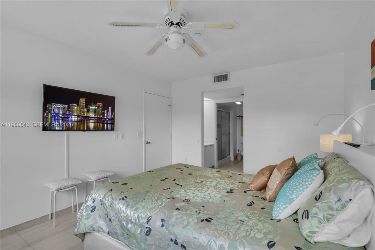 901 SW 141st Ave, Unit 405M, Pembroke Pines, FL 33027 Photo