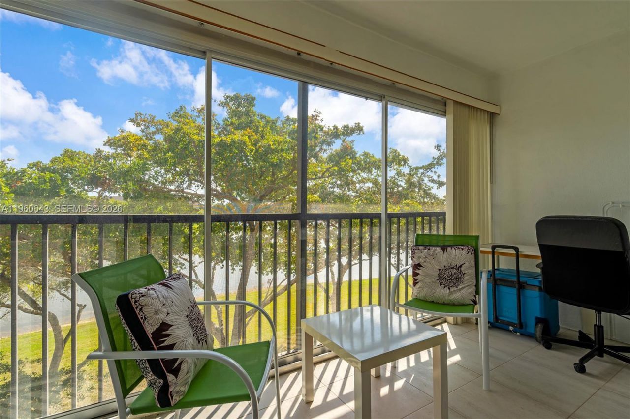 901 SW 141st Ave, Unit 405M, Pembroke Pines, FL 33027 Photo