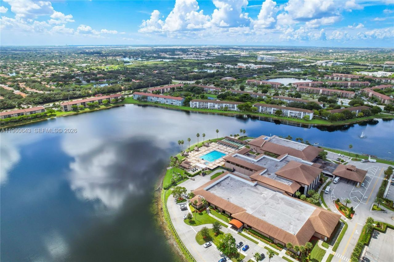 901 SW 141st Ave, Unit 405M, Pembroke Pines, FL 33027 Photo