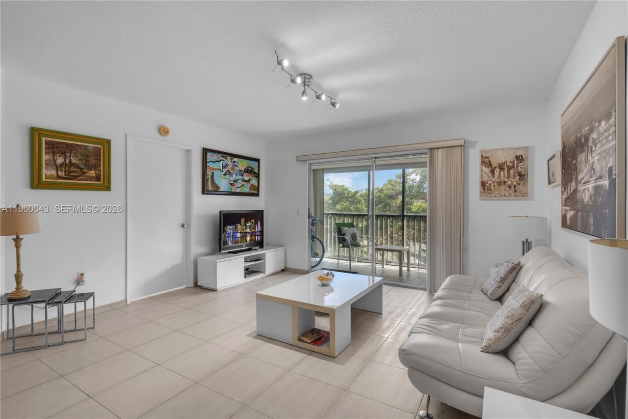 901 SW 141st Ave, Unit 405M, Pembroke Pines, FL 33027 Photo