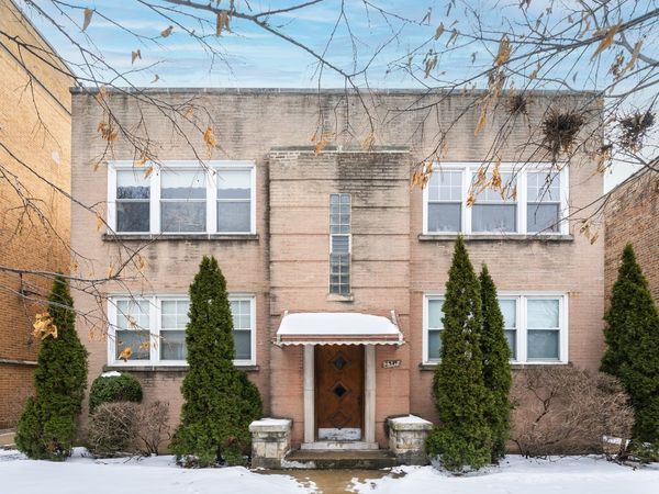 2545 W Summerdale Avenue, Unit 2W, Chicago, IL 60625