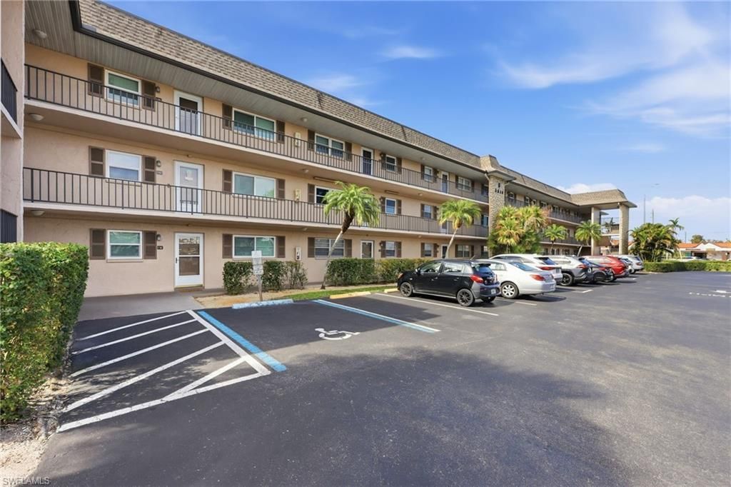 5419 Rattlesnake Hamm Rd, Unit F-203, Naples, FL 34113 Main Photo