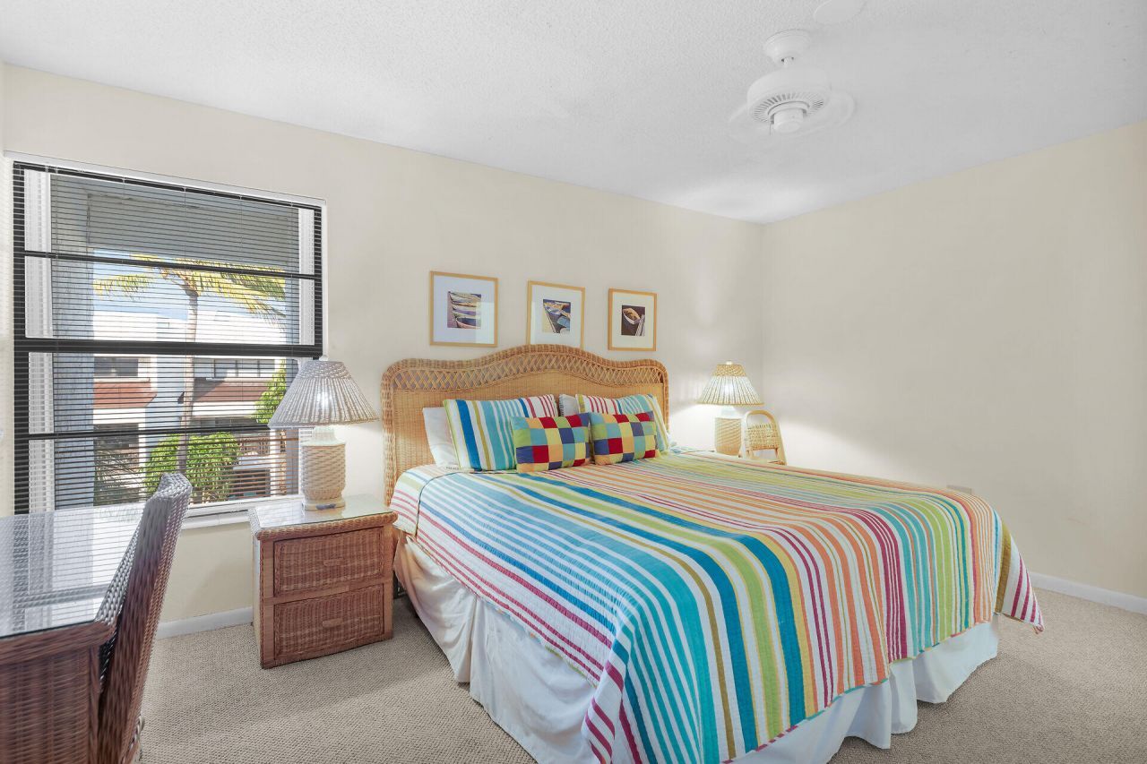 601 W Ocean Drive, Unit 410, Key Colony, FL 33051 Photo