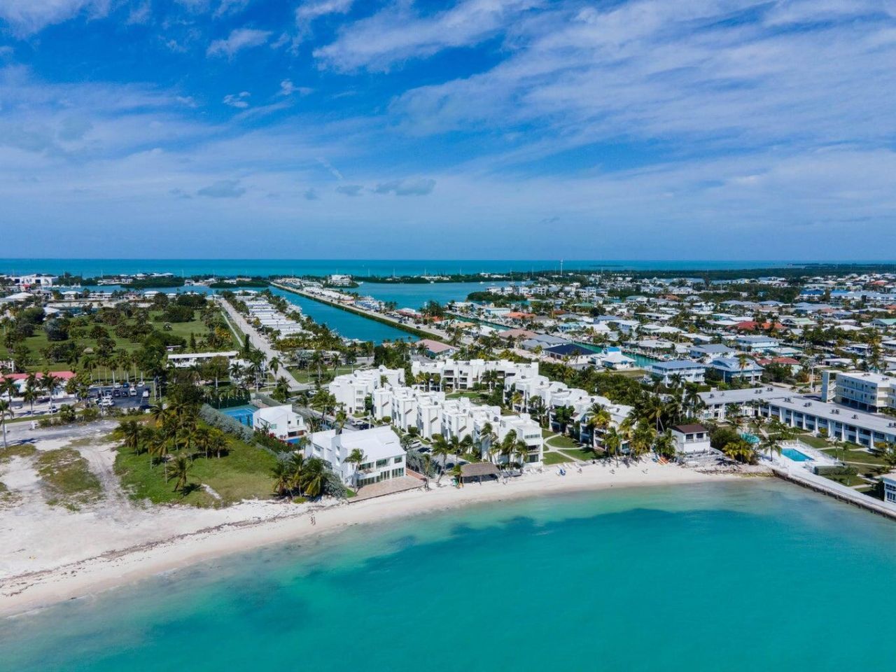 601 W Ocean Drive, Unit 410, Key Colony, FL 33051 Photo