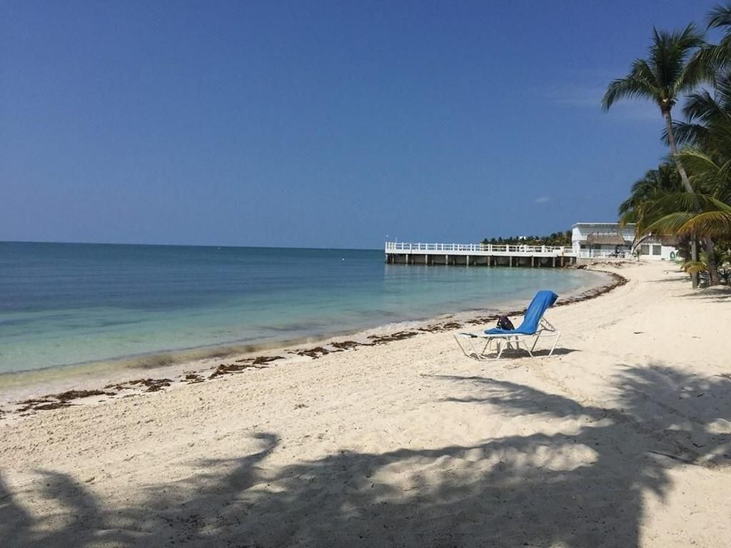 601 W Ocean Drive, Unit 410, Key Colony, FL 33051 Photo