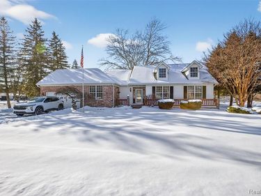 1449 Coutant Street, Flushing, MI 48433